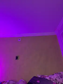 aurora divine online show from February 13, 11:28 pm