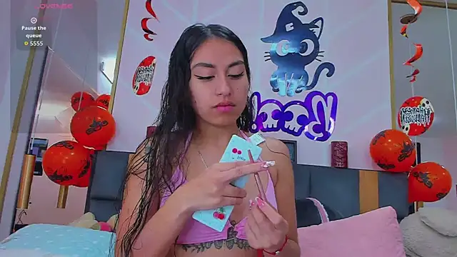 Snapshot of MadyJackson chatting on October 20, 11:46 am MadyJackson online show from October 20, 11:46 am