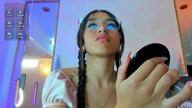 MadyJackson online show from November 30, 12:20 pm