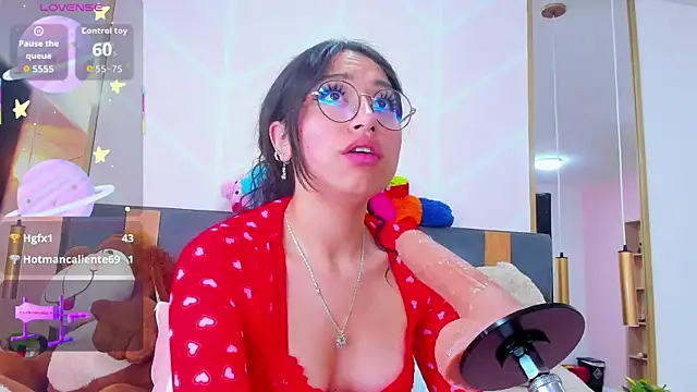 Snapshot of MadyJackson chatting on October 11, 12:19 pm MadyJackson online show from October 11, 12:19 pm