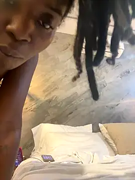 choclatepeaach online show from November 30, 1:10 am