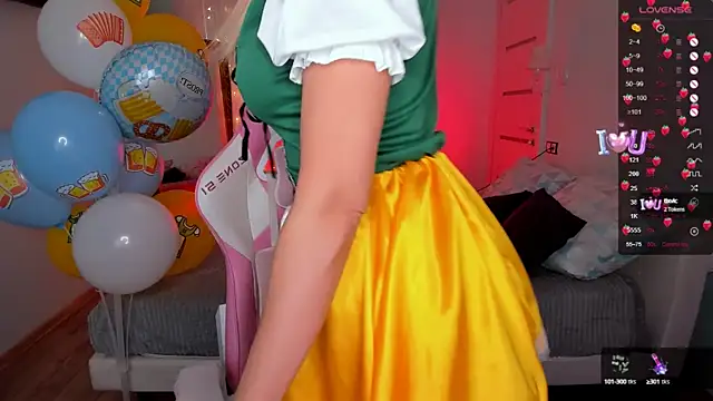 Snapshot of AdeleRoberts chatting on September 23, 2:32 am AdeleRoberts online show from September 23, 2:32 am