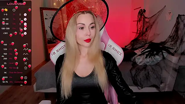 Snapshot of AdeleRoberts chatting on October 30, 2:36 am AdeleRoberts online show from October 30, 2:36 am