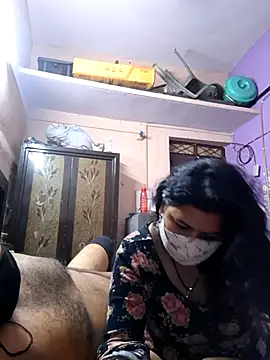 Snapshot of bobbyronak chatting on October 1, 6:35 pm bobbyronak online show from October 1, 6:35 pm