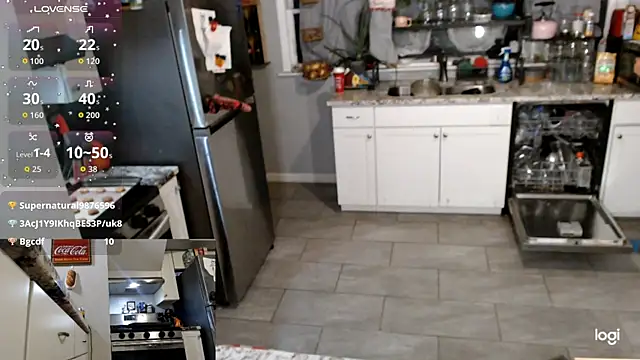 KierBearKisses online show from December 3, 5:43 am