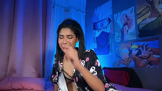 chiarabrielle00 online show from February 5, 7:11 am