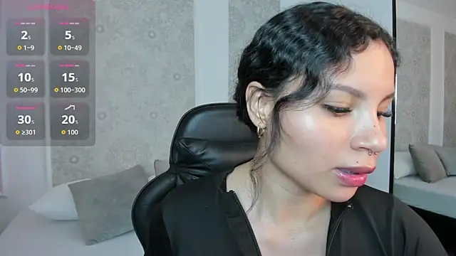 Snapshot of dulce_natyy chatting on October 25, 2:41 am dulce natyy online show from October 25, 2:41 am