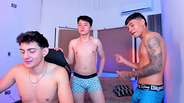 Sexy BoysW online show from October 14, 1:46 pm