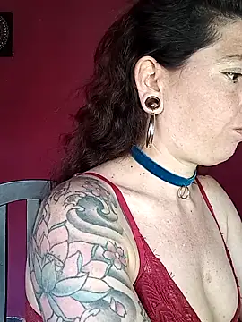 Snapshot of sweetbabyass chatting on October 8, 7:07 pm sweetbabyass online show from October 8, 7:07 pm