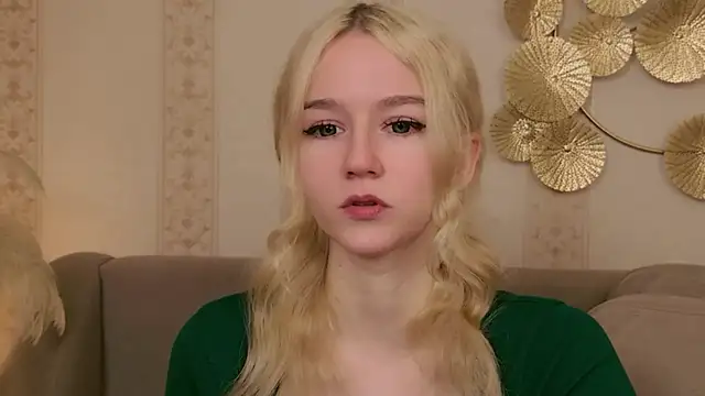 NaomiLoys online show from November 12, 11:19 am