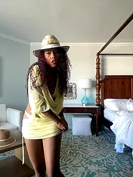 Snapshot of Salome_Williamss chatting on October 1, 7:08 pm Salome Williamss online show from October 1, 7:08 pm