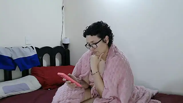 luxandracon23 online show from May 14, 5:19 pm