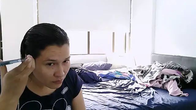 luxandracon23 online show from October 6, 12:33 pm