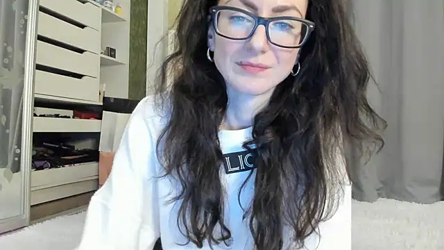 Snapshot of Baby_Jewel chatting on October 15, 10:51 am Baby Jewel online show from October 15, 10:51 am