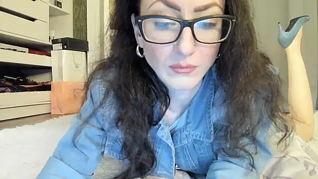 Snapshot of Baby_Jewel chatting on October 17, 11:13 am Baby Jewel online show from October 17, 11:13 am