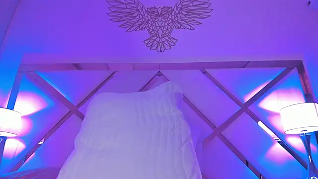 SophiaSmiiths  online show from April 2, 9:34 pm