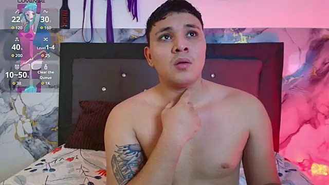 couple lovelyds online show from April 12, 9:17 pm