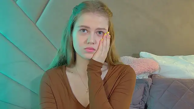 SelinSwarovski online show from March 5, 4:47 pm