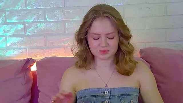 SelinSwarovski online show from November 27, 6:22 pm