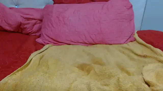 AuntyBigMadam87 online show from April 7, 7:10 am