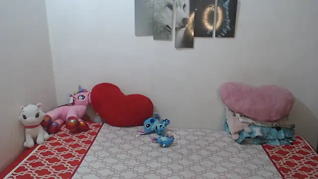 Snapshot of Pocahontas_Princess_ chatting on September 25, 2:16 pm Pocahontas Princess online show from September 25, 2:16 pm