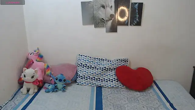 Snapshot of Pocahontas_Princess_ chatting on October 28, 2:01 pm Pocahontas Princess online show from October 28, 2:01 pm