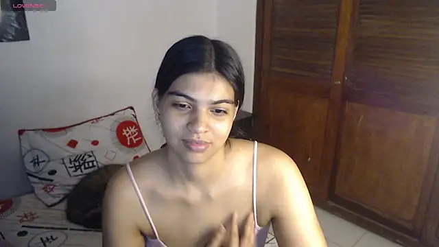 Snapshot of Pocahontas_Princess_ chatting on October 18, 6:16 am Pocahontas Princess online show from October 18, 6:16 am