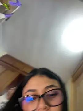 Snapshot of alissonfernandez_ chatting on September 14, 1:03 am alissonfernandez online show from September 14, 1:03 am