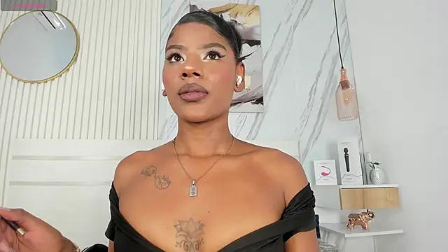 Sara Lewwis online show from October 3, 11:26 am