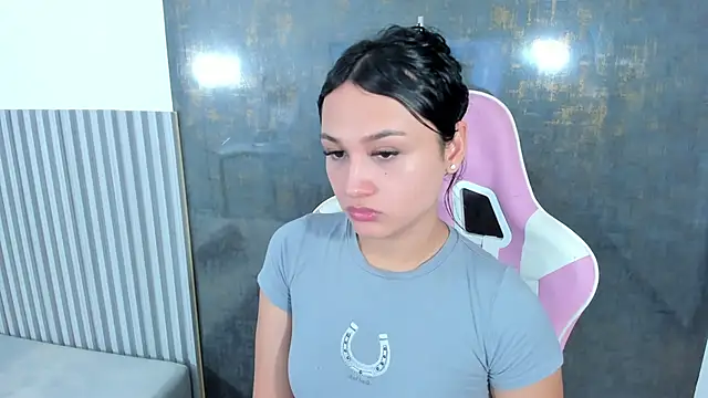 Snapshot of lana_boomer chatting on October 10, 8:25 pm lana boomer online show from October 10, 8:25 pm