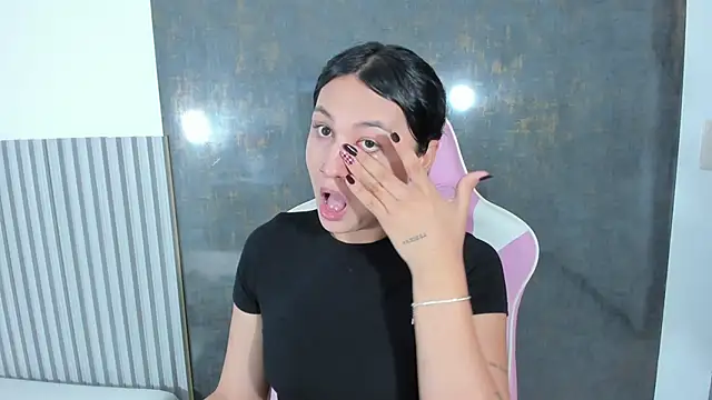 Snapshot of lana_boomer chatting on October 31, 8:13 pm lana boomer online show from October 31, 8:13 pm