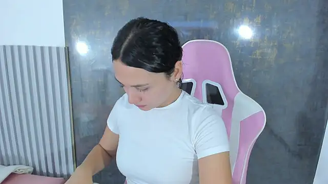 Snapshot of lana_boomer chatting on October 23, 8:04 pm lana boomer online show from October 23, 8:04 pm