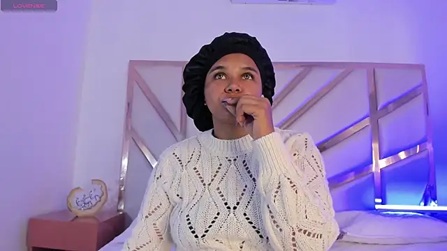 Snapshot of Carolina_Evanss chatting on September 24, 11:31 am Carolina Evanss online show from September 24, 11:31 am