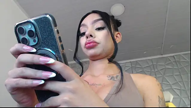 Tiffanny online show from October 17, 2:48 am