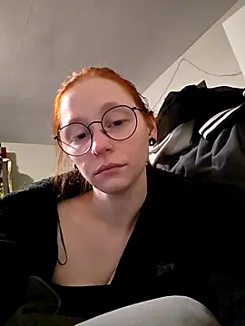 LilyFoxxx online show from March 30, 5:51 am