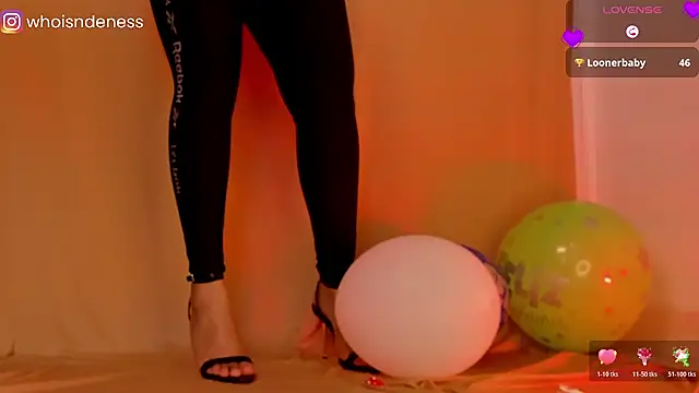 ened nessa online show from December 13, 7:53 pm