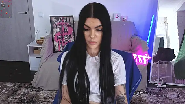 Tiffany lab online show from November 10, 2:23 pm