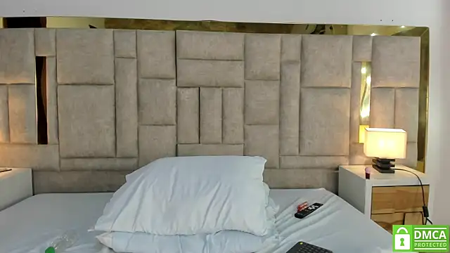 valtira nova online show from March 13, 9:49 pm