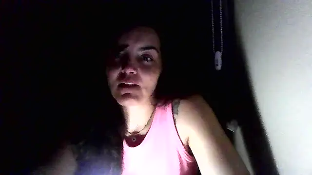 BetinaDiniz online show from March 17, 7:34 am