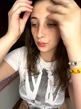 Snapshot of lolippp666 chatting on October 4, 8:42 am lolippp666 online show from October 4, 8:42 am