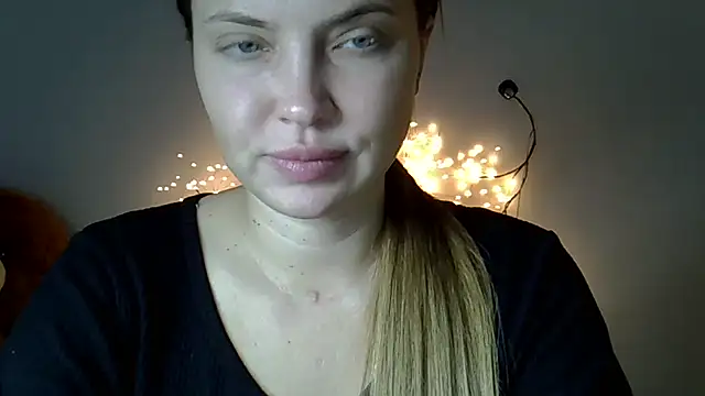 Lucky Anna online show from March 10, 7:29 pm