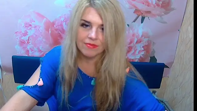 Julya Barbi online show from October 3, 11:37 am