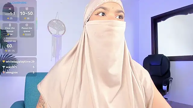 Snapshot of saray_halam chatting on September 29, 7:08 pm saray halam online show from September 29, 7:08 pm