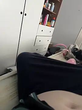 Snapshot of AmberTaylorXxx chatting on October 16, 8:06 am AmberTaylorXxx online show from October 16, 8:06 am