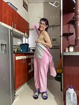 Snapshot of Goddess-Love- chatting on September 29, 11:37 am Goddess-Love- online show from September 29, 11:37 am