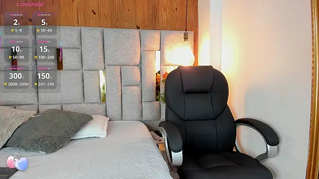 Snapshot of Saori_newman chatting on September 27, 12:45 pm Saori newman online show from September 27, 12:45 pm