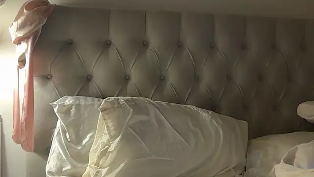 Snapshot of blairbella chatting on October 29, 6:40 am blairbella online show from October 29, 6:40 am