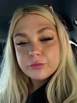 Snapshot of blairbella chatting on September 25, 12:59 pm blairbella online show from September 25, 12:59 pm