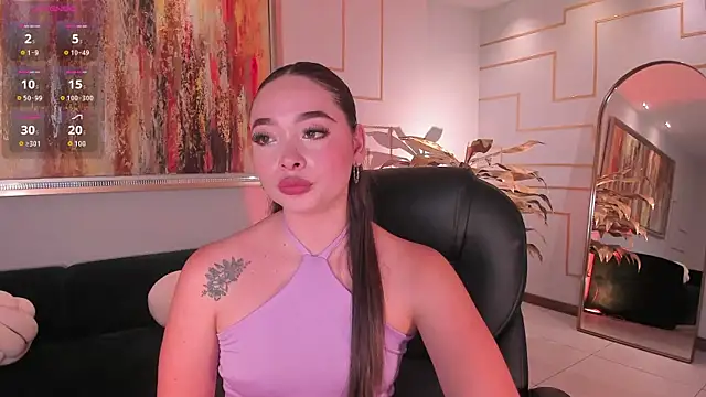 AlinaKravitz online show from December 15, 4:56 pm