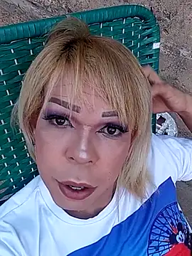 blondebitchlitle online show from January 31, 9:24 pm